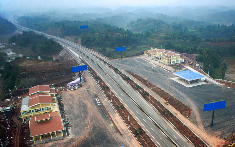 1704165403349067712.jpeg 图1:2013.jpeg